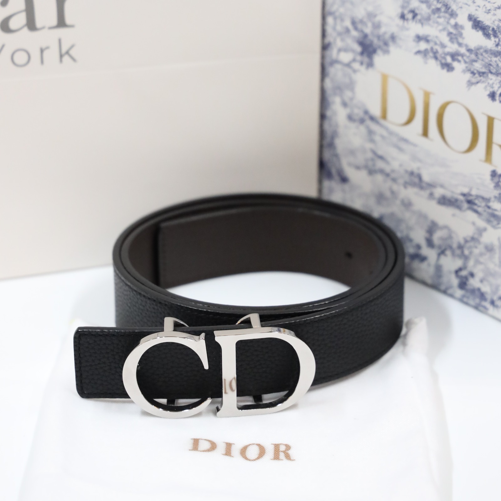 CHRISTIAN DIOR Montaigne Reversible Belt 